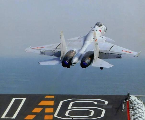 歼15起飞视频,震撼航拍展现我国航空力量